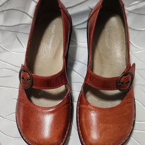 Muted Orange "Hush Puppies" Wedge Shoes